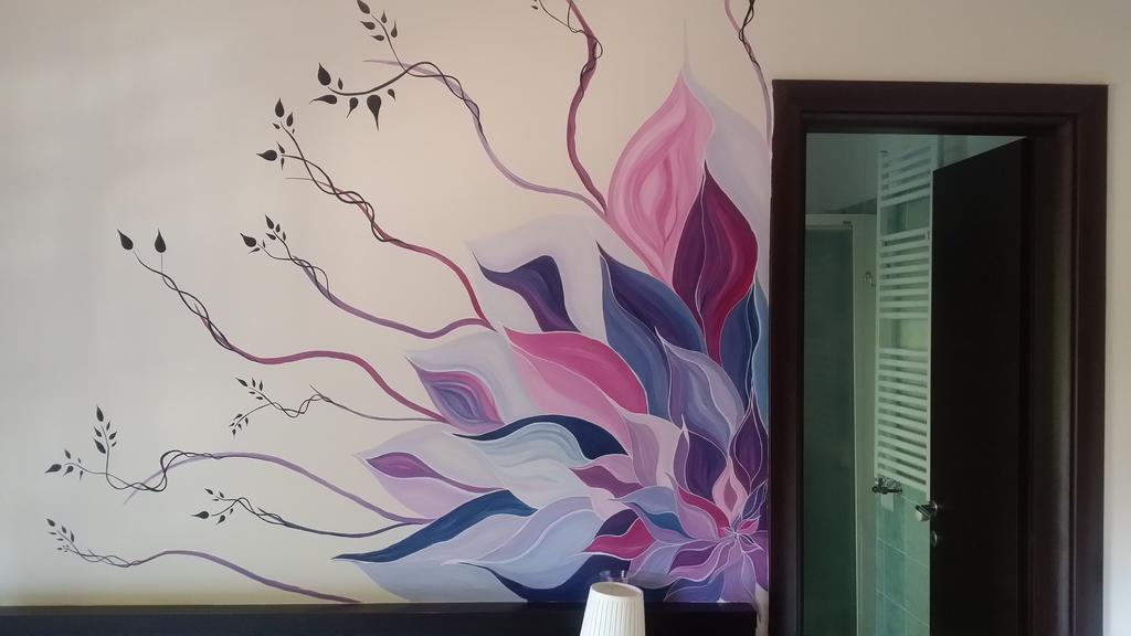 Guest House Park Valmontone Bagian luar foto