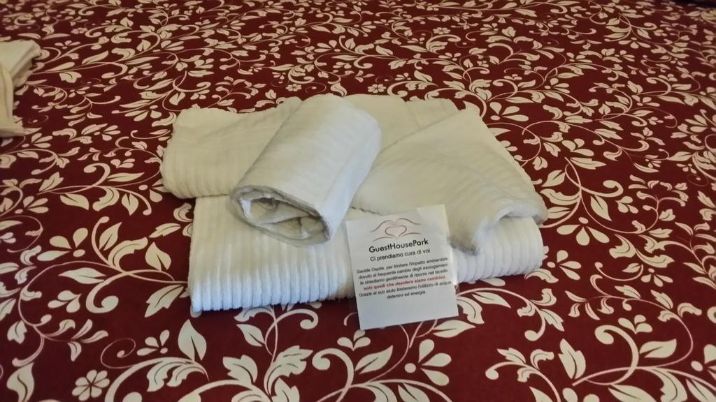Guest House Park Valmontone Bagian luar foto
