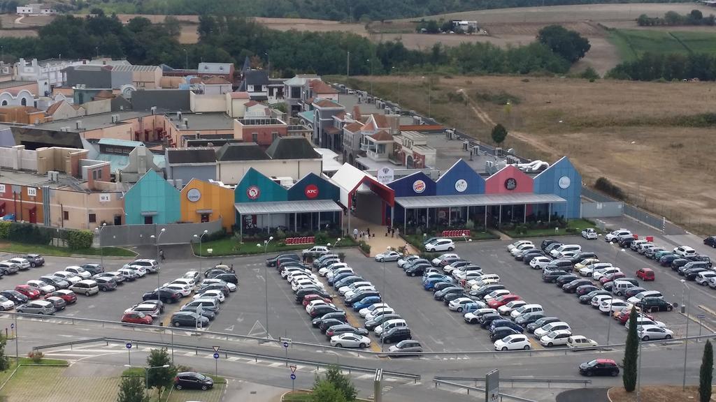 Guest House Park Valmontone Bagian luar foto
