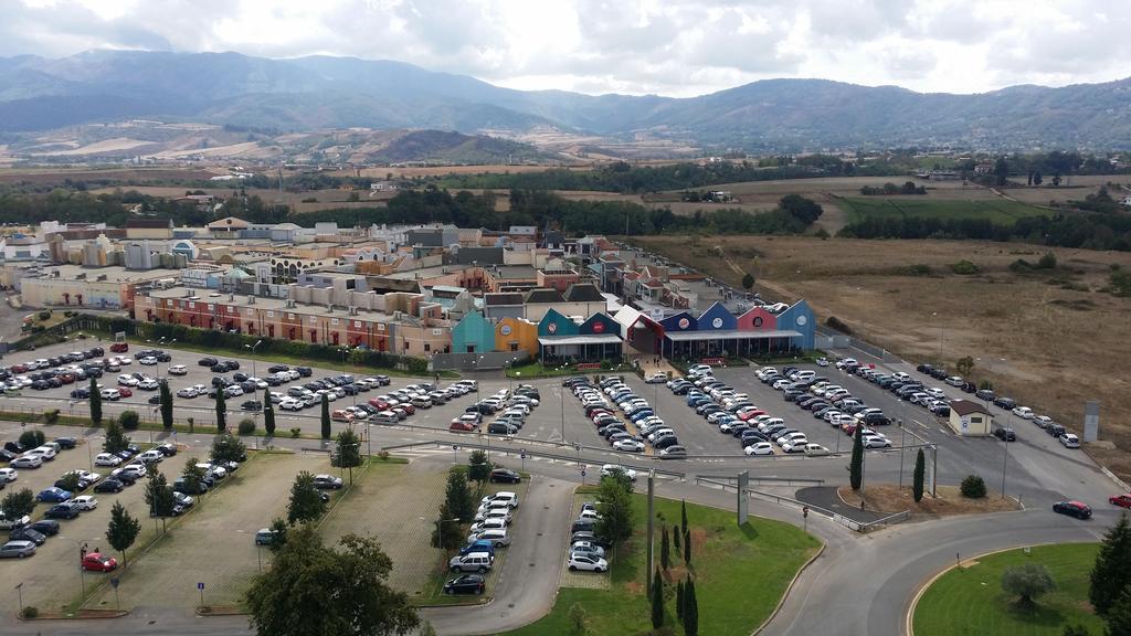 Guest House Park Valmontone Bagian luar foto