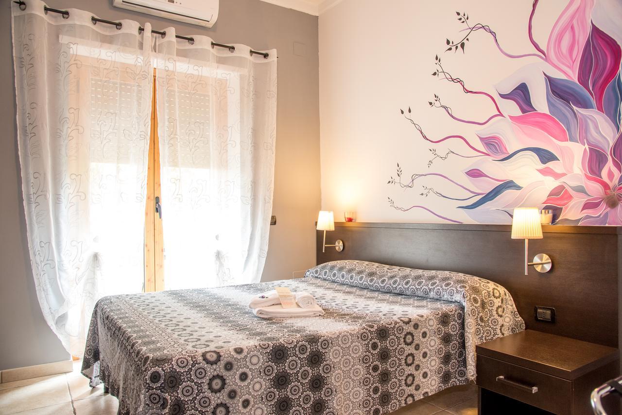 Guest House Park Valmontone Bagian luar foto