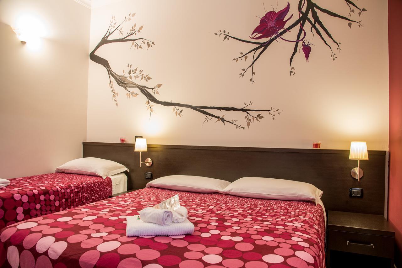 Guest House Park Valmontone Bagian luar foto
